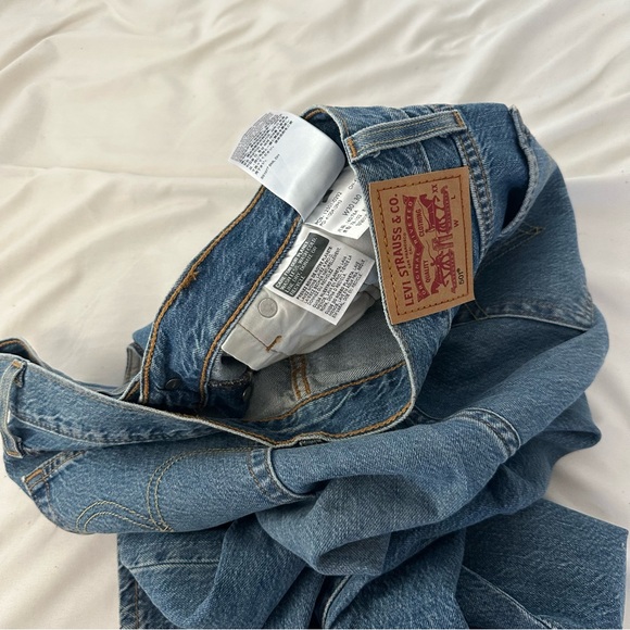 LEVIS - Picture 3 of 3